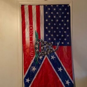 don’t tread on me flag